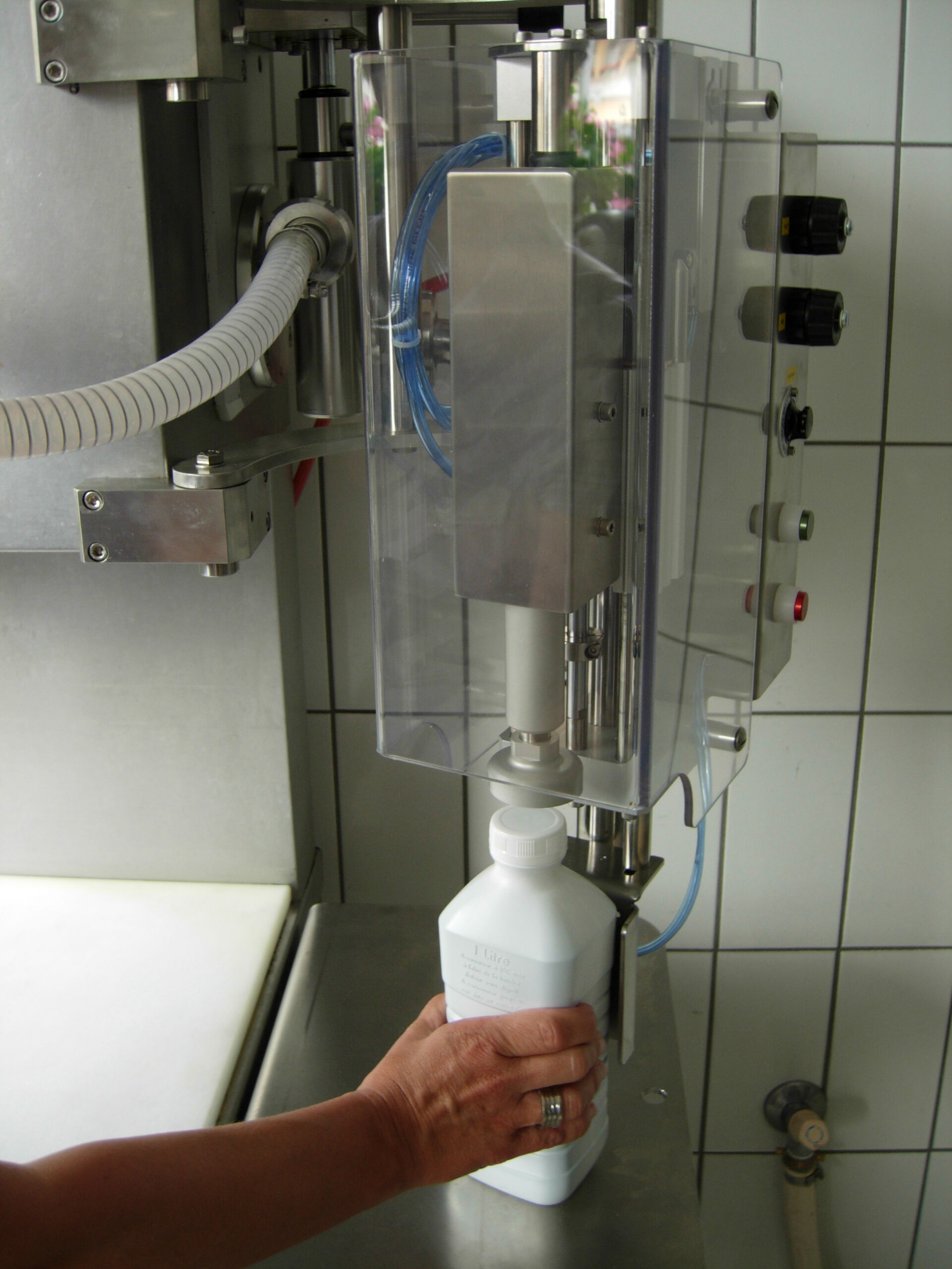 RHYNER Deckelschrauber